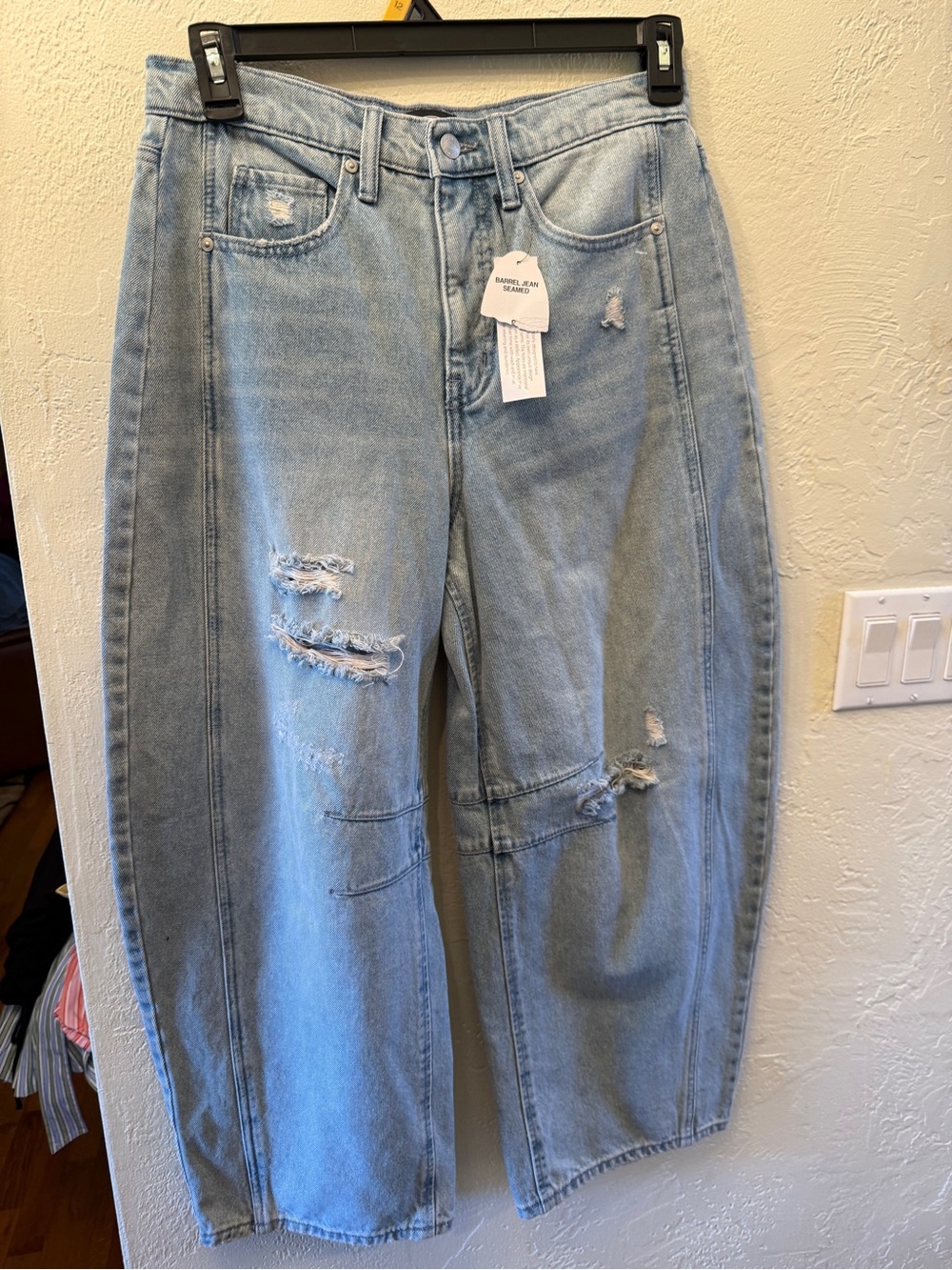 Scoop Baggy Barrel Light Wash Distressed Women’s Jeans Sz 8